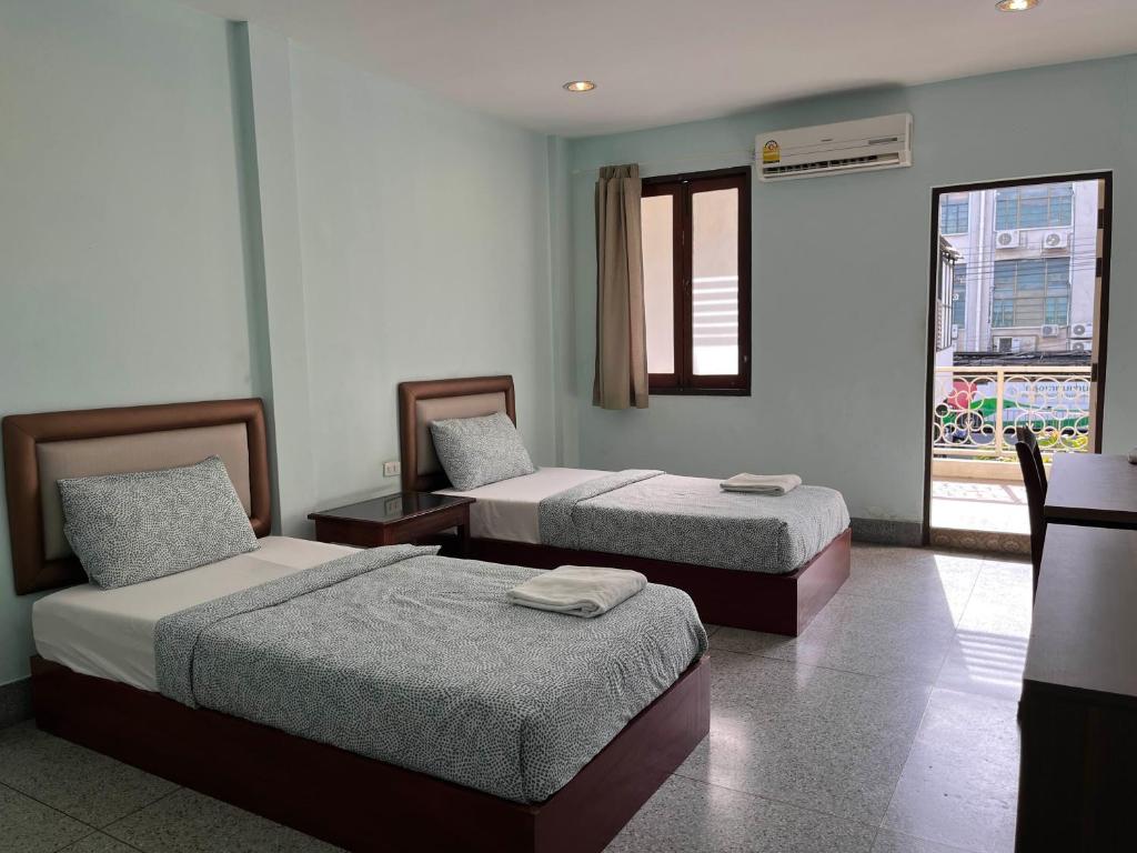 Twin Room with Balcony